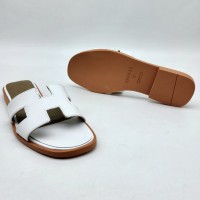 Кожаные сандалии Hermes с культовым вырезом