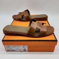 Кожаные сандалии Hermes с культовым вырезом