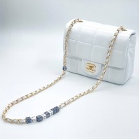 Мини-сумка на плечо Chanel Classic Flap Square