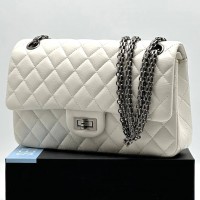 Cтеганая сумка Chanel 2.55