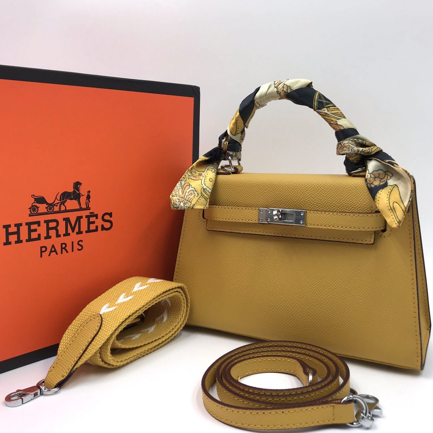 Сумка kelly mini. Набор Hermes женский. Сумка лайм Jacquemus.