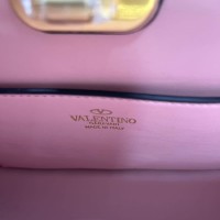 Сумка на плечо Valentino Rockstud