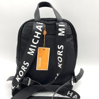 Рюкзак Michael Kors с крупным логотипом