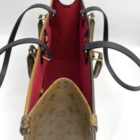 Сумка Louis Vuitton OnTheGo GM со съемным футляром