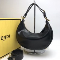 Сумка-хобо Fendi Fendigraphy