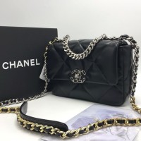 Сумка Chanel Flap Bag со стеганым узором