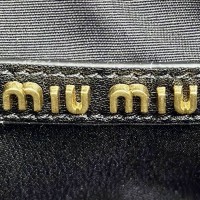 Кожаная сумка Miu Miu с ручкой