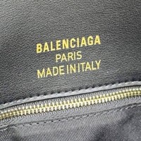 Сумка Balenciaga BB Soft