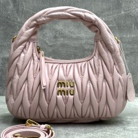 Кожаная сумка Miu Miu Wander