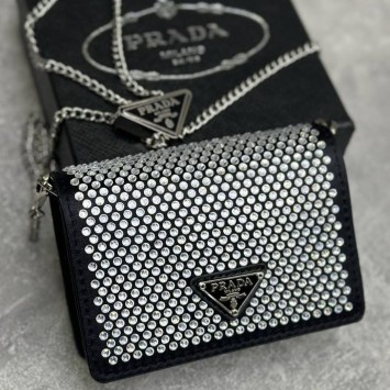 Мини-сумка Prada с кристаллами