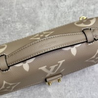 Сумка Louis Vuitton Pochette Metis East West