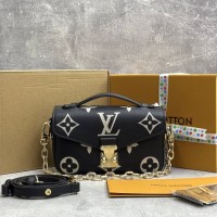 Сумка Louis Vuitton Pochette Metis East West