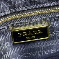 Сумка-тоут Prada с логотипом