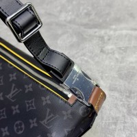 Поясная сумка Louis Vuitton Discovery