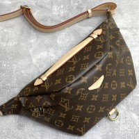 Поясная сумка Louis Vuitton Discovery