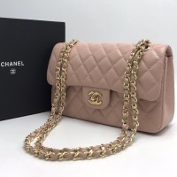 Стеганая сумка Chanel Timeless