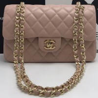 Стеганая сумка Chanel Timeless