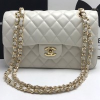 Стеганая сумка Chanel Timeless