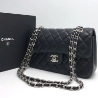 Стеганая сумка Chanel Timeless