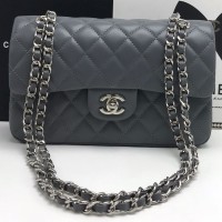 Стеганая сумка Chanel Timeless