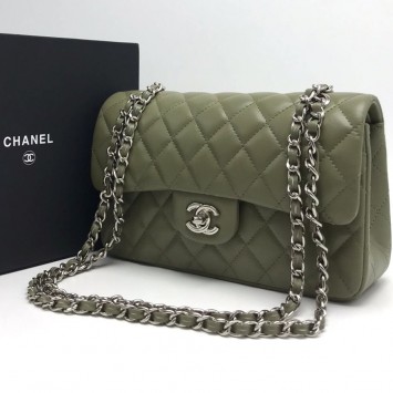 Стеганая сумка Chanel Timeless