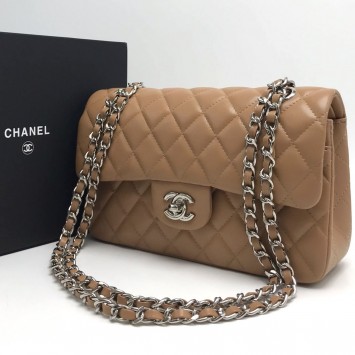 Стеганая сумка Chanel Timeless