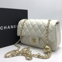 Стеганая сумка Chanel Timeless