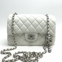 Стеганая сумка Chanel Timeless