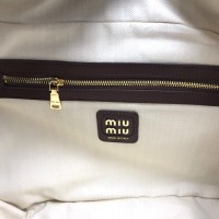 Сумка Miu Miu Leather Beau