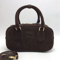 Замшевая сумка Miu Miu Arcadie