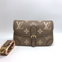 Сумка Louis Vuitton Diane