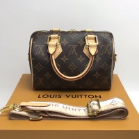 Сумка Louis Vuitton Speedy Bandouliere