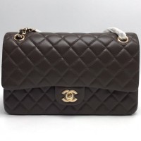 Стеганая сумка Chanel Timeless