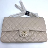 Стеганая сумка Chanel Timeless