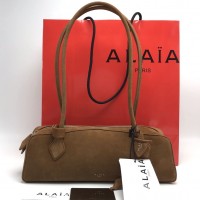 Замшевая сумка Alaïa Le Teckel