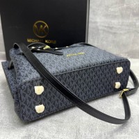 Cумка Michael Kors Emilia с паттерном