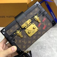 Сумка Louis Vuitton Petite Malle