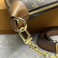 Сумка-хобо Louis Vuitton Loop