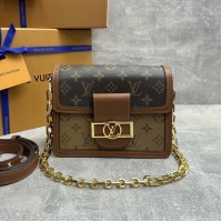 Сумка Louis Vuitton Dauphine