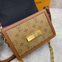 Сумка Louis Vuitton Dauphine