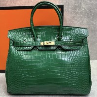 Сумка Hermes Birkin 35 с тиснением под крокодила