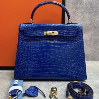 Сумка Hermes Kelly 28 с тиснением под крокодила