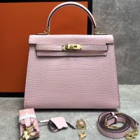 Сумка Hermes Kelly 28 с тиснением под крокодила