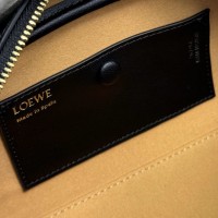 Сумка Loewe Amazona 23