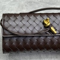 Клатч Bottega Veneta Andiamo