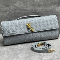 Клатч Bottega Veneta Andiamo