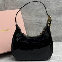 Кожаная сумка Miu Miu Patent