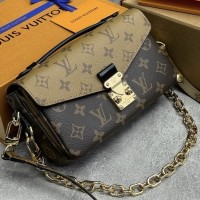 Сумка Louis Vuitton Pochette Metis East West