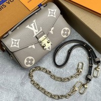 Сумка Louis Vuitton Pochette Metis East West