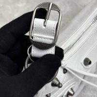 Сумка на плечо Balenciaga Le Cagole